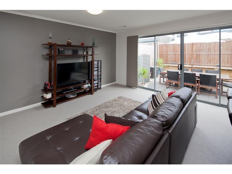 34 Newport Drive, Mulgrave VIC 3170