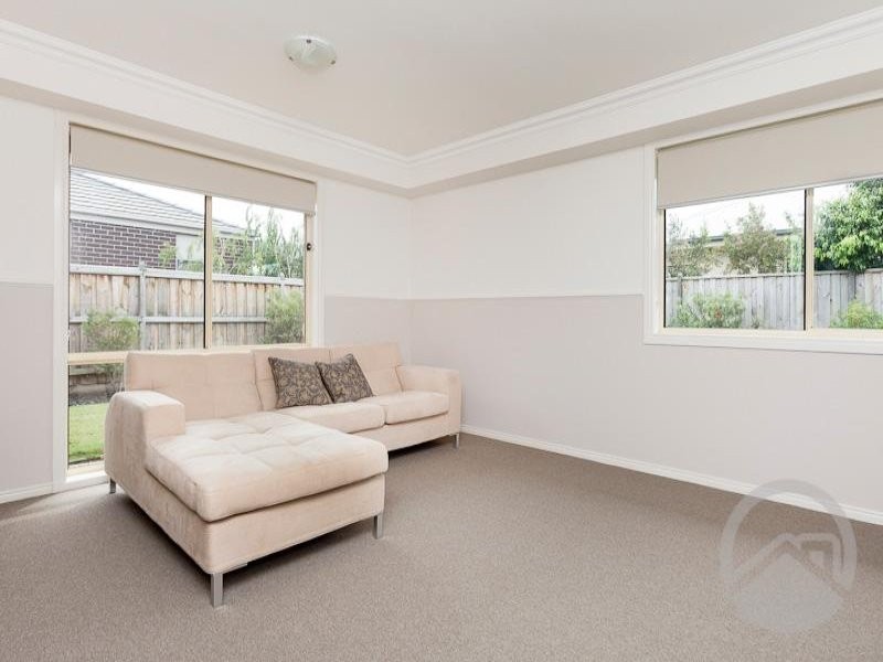 192 Linsell Boulevard, Cranbourne East VIC 3977