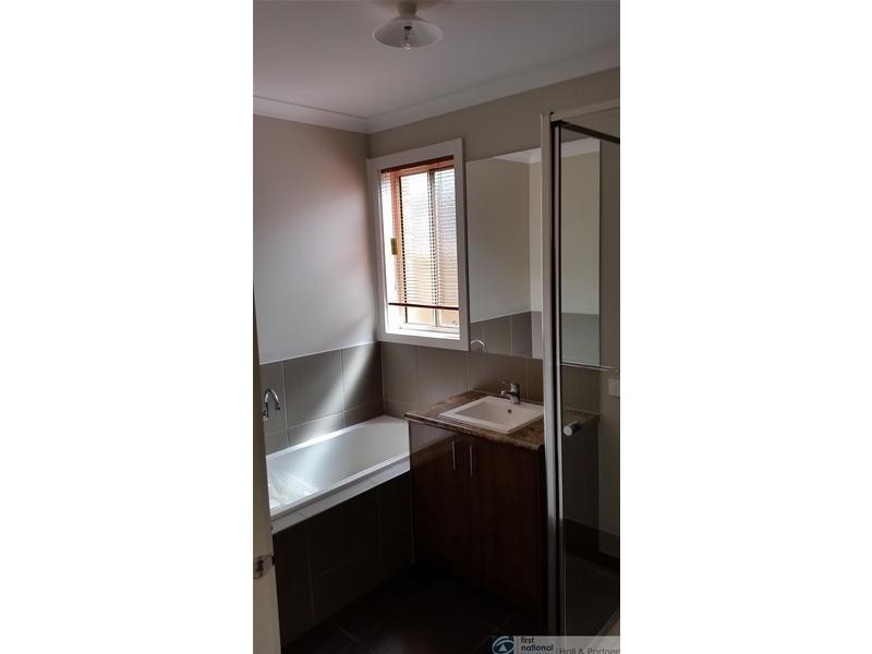 18 Satinwood Way, Lyndhurst VIC 3975