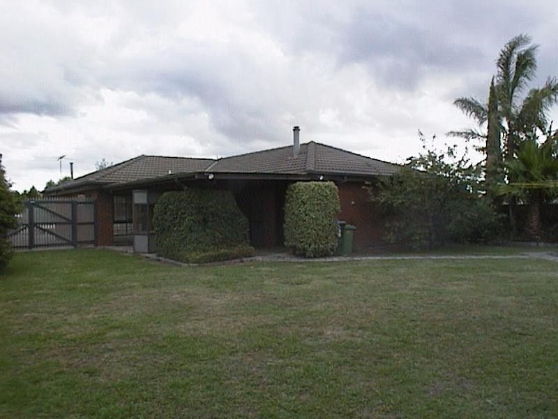 10 Cathie Court, Narre Warren VIC 3805