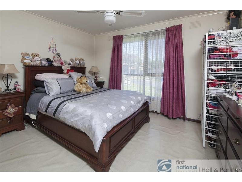 3 Millswyn Avenue, Hampton Park VIC 3976