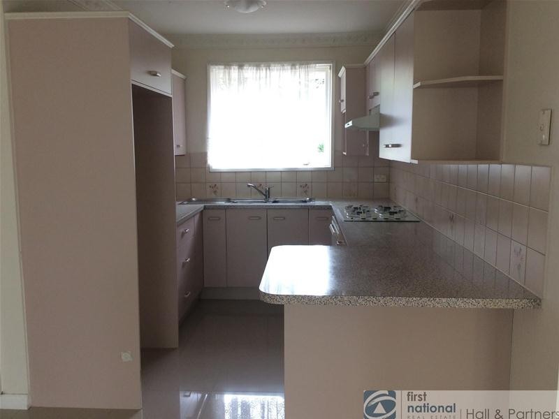 8 Bedford Court, Endeavour Hills VIC 3802