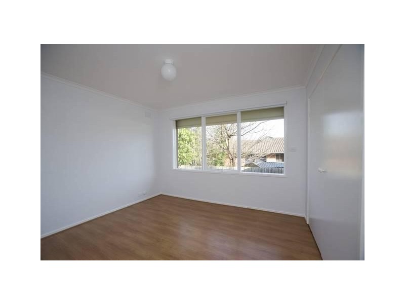 23 Chalcot Drive, Endeavour Hills VIC 3802