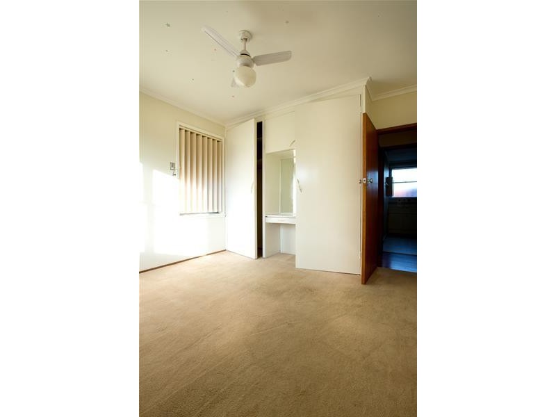 8 Sylvia Street, Dandenong North VIC 3175