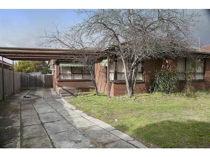 33 Boronia Avenue, Dandenong North VIC 3175