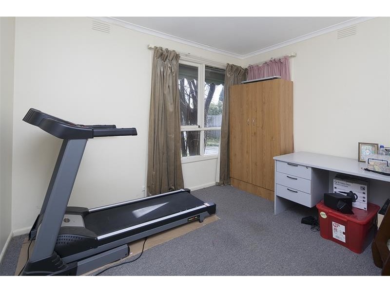 33 Boronia Avenue, Dandenong North VIC 3175