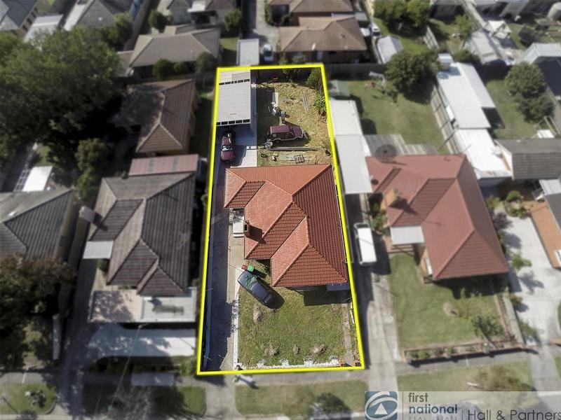 11 Suzanne Street, Dandenong VIC 3175