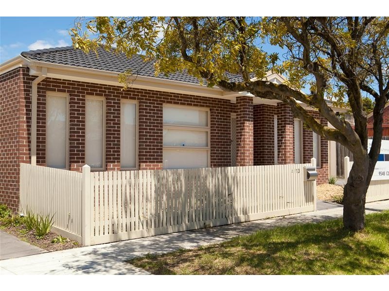 2/13 Cook Court, Dandenong North VIC 3175