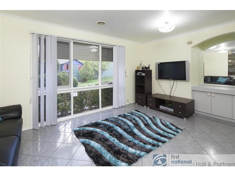 6 Eildon Road, Endeavour Hills VIC 3802