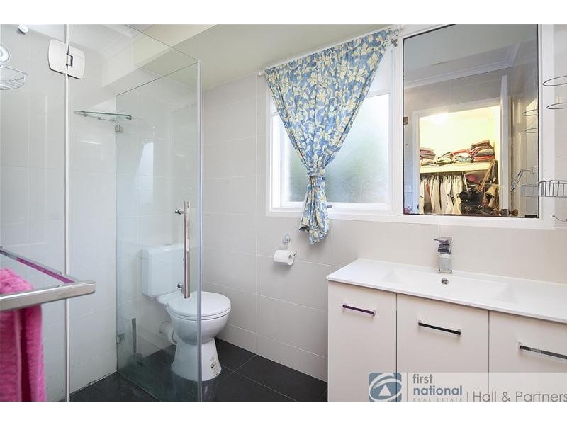 6 Eildon Road, Endeavour Hills VIC 3802