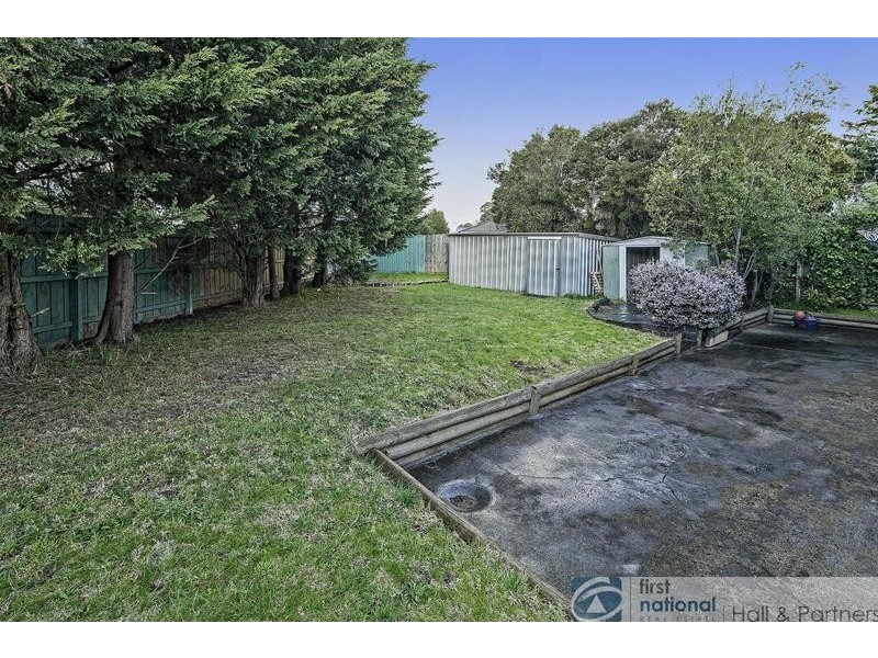 6 Eildon Road, Endeavour Hills VIC 3802