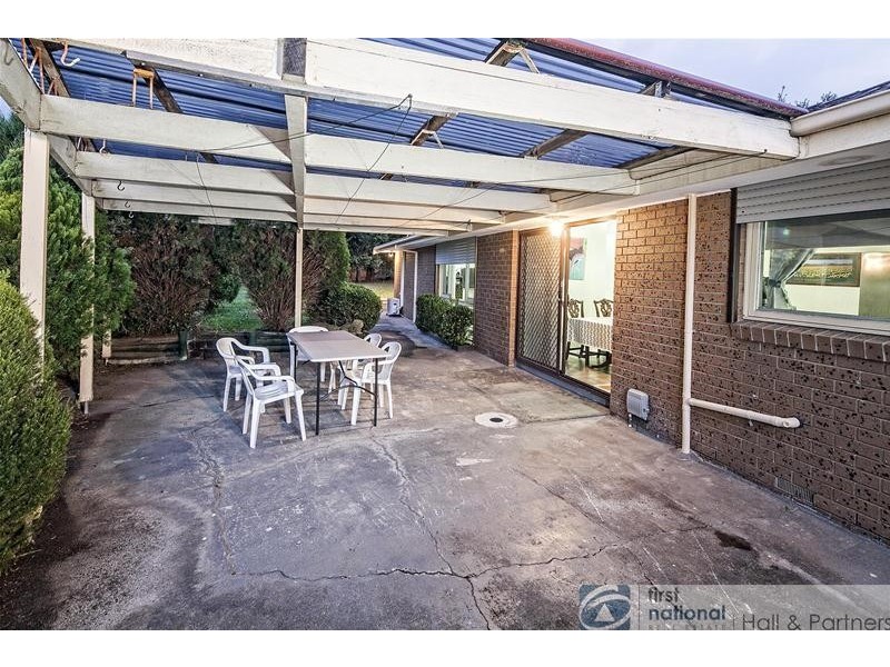 6 Eildon Road, Endeavour Hills VIC 3802