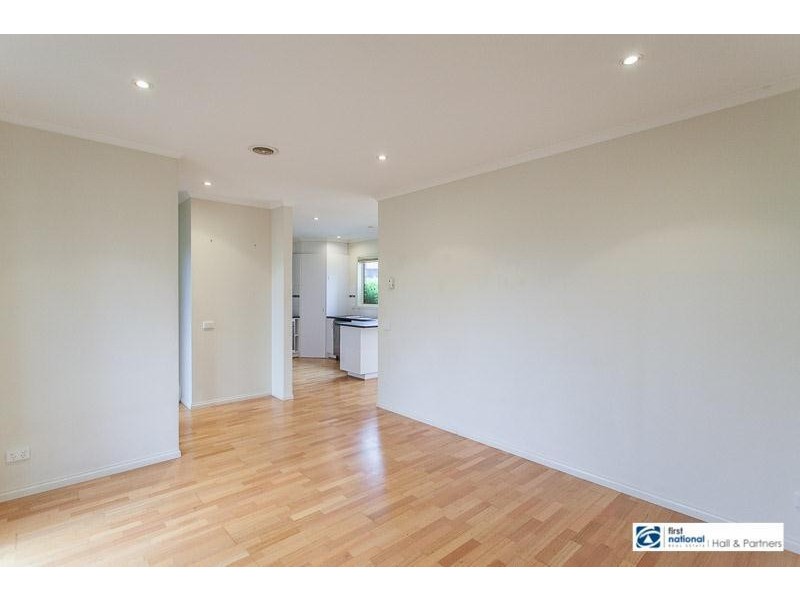 1/3 Devon Court, Dandenong VIC 3175