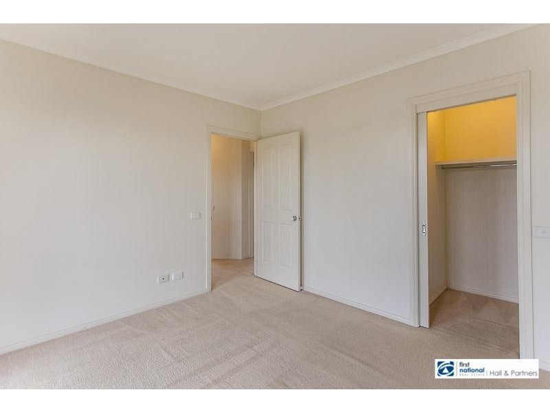 1/3 Devon Court, Dandenong VIC 3175