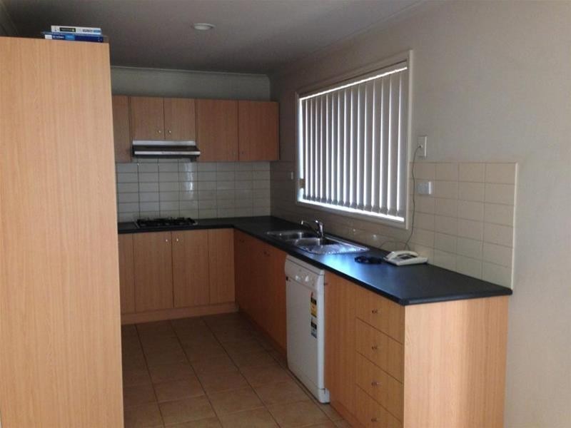 13/36-40 Hennessy Way, Dandenong North VIC 3175