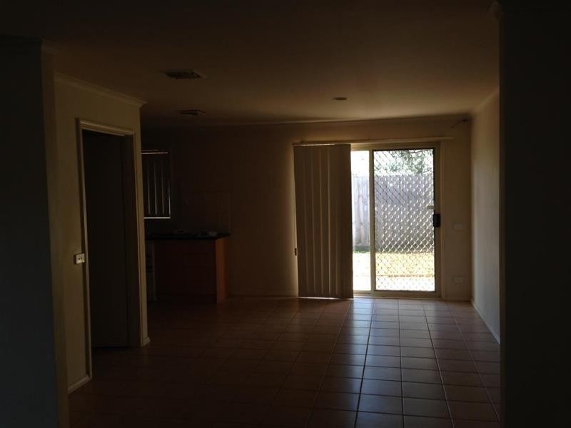 13/36-40 Hennessy Way, Dandenong North VIC 3175