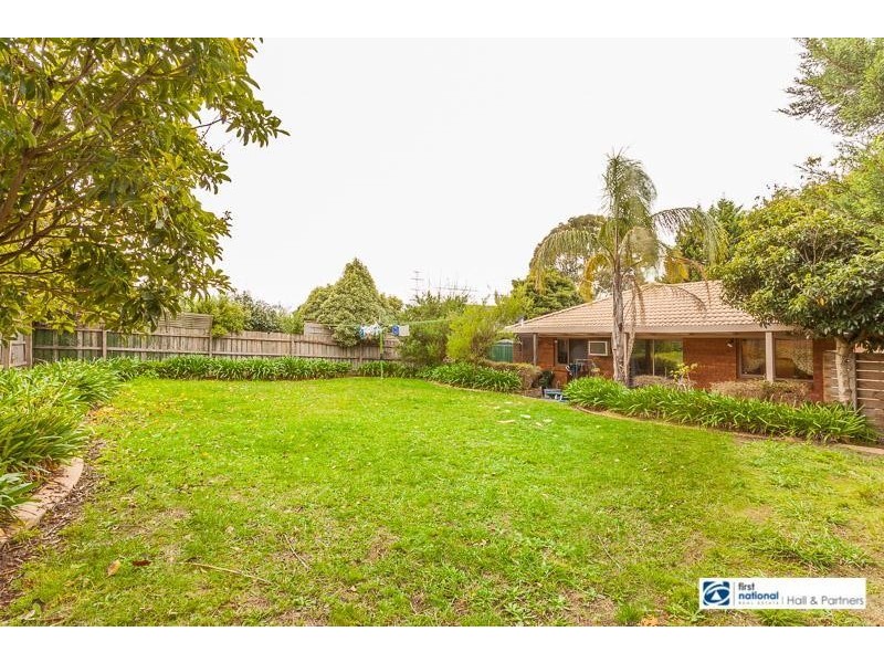 32 George Chudleigh Drive, Hallam VIC 3803