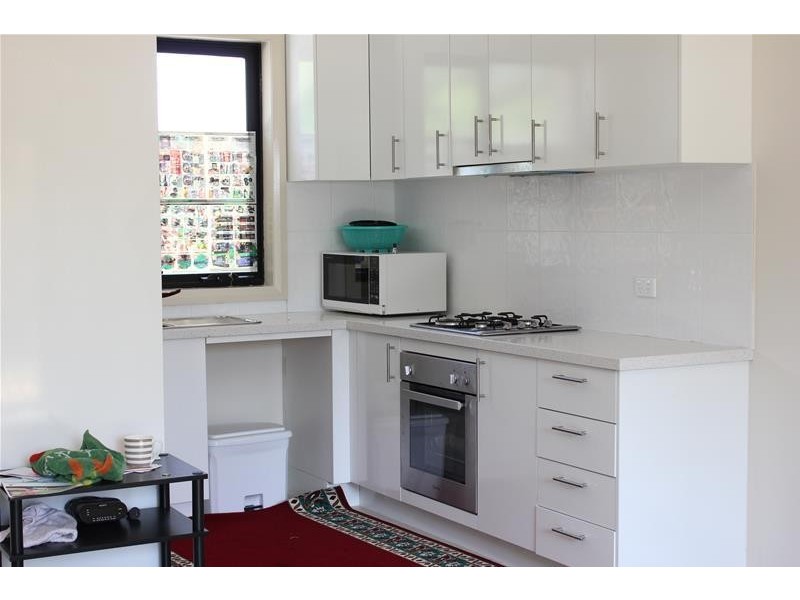 2/19 Alexander Avenue, Dandenong VIC 3175