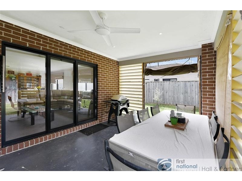 8 Osborn Court, Berwick VIC 3806