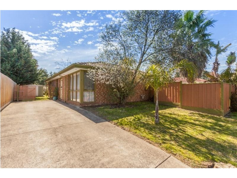 12 Eildon Road, Endeavour Hills VIC 3802