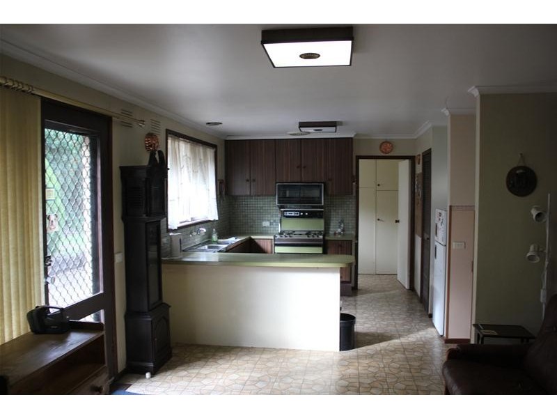 4 Melliodora Court, Endeavour Hills VIC 3802