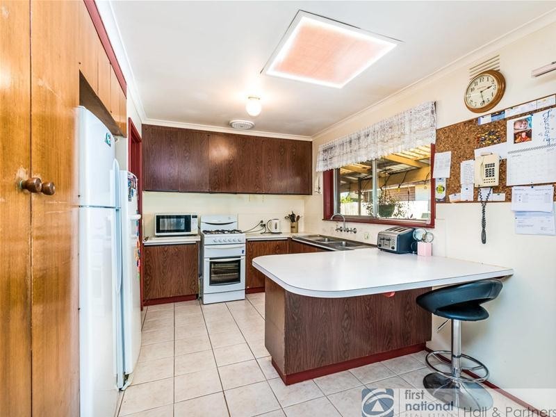3 Blaxland Drive, Dandenong North VIC 3175