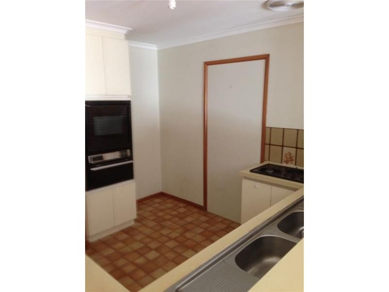 2/2 Exner Drive, Dandenong North VIC 3175