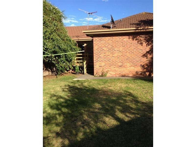 2/2 Exner Drive, Dandenong North VIC 3175