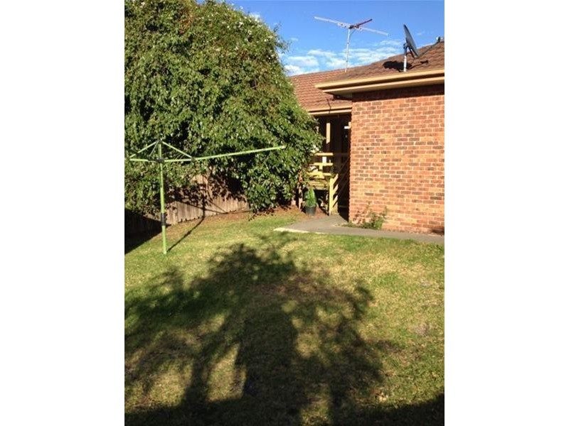 2/2 Exner Drive, Dandenong North VIC 3175