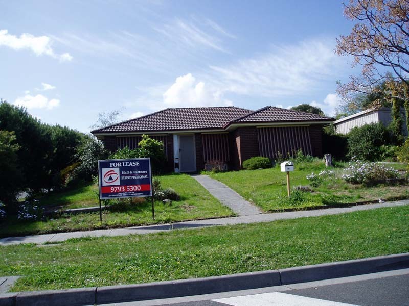 38 Grove End Road, Endeavour Hills VIC 3802