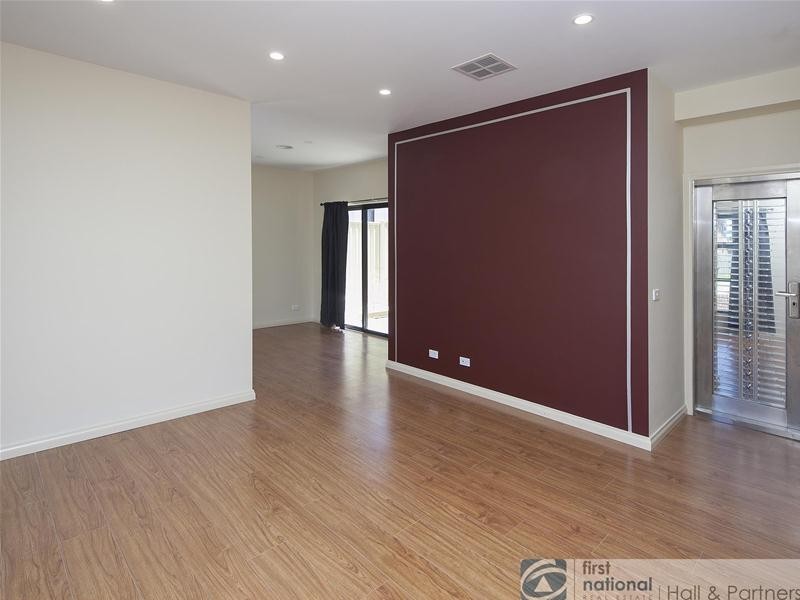 1/7 Ronald Street, Dandenong VIC 3175