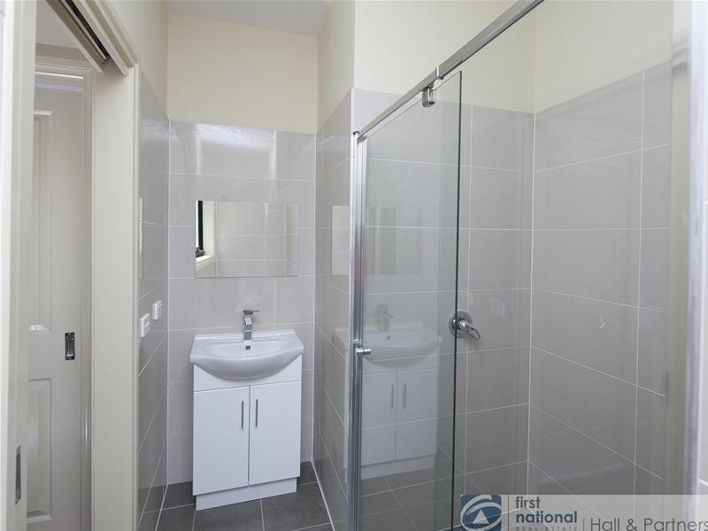 1/7 Ronald Street, Dandenong VIC 3175