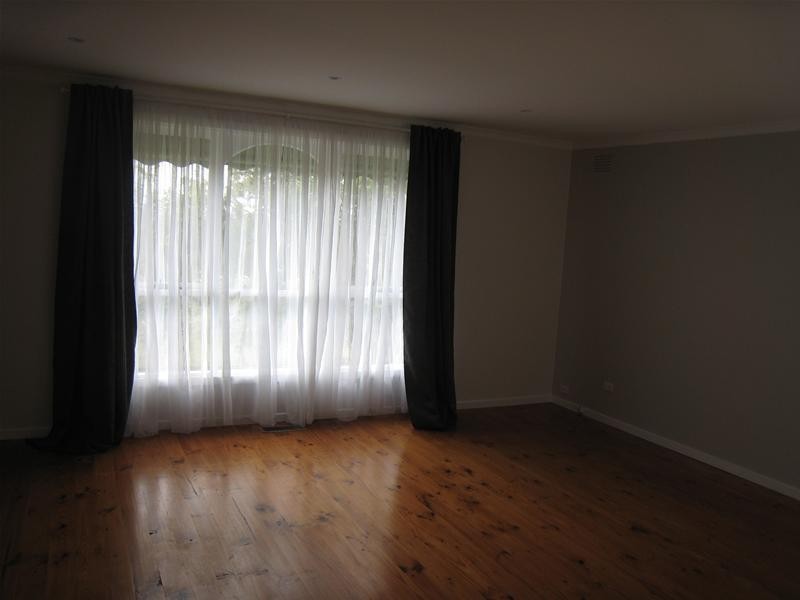 5 Simmonds Place, Endeavour Hills VIC 3802