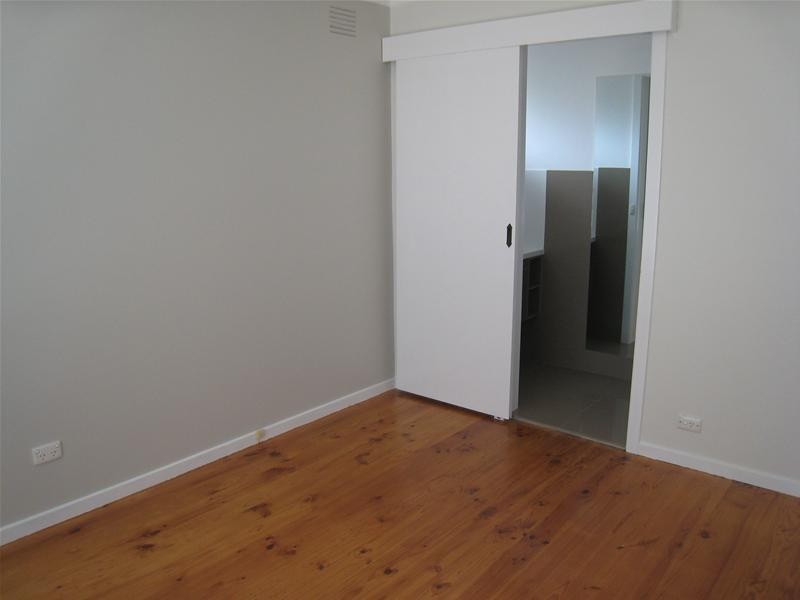 5 Simmonds Place, Endeavour Hills VIC 3802