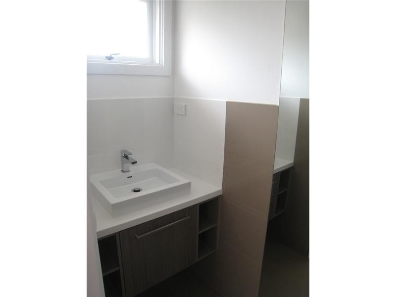 5 Simmonds Place, Endeavour Hills VIC 3802