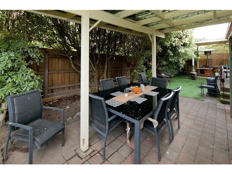 44 Outlook Drive, Dandenong North VIC 3175