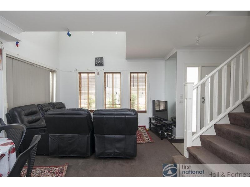 5/109-111 Mcfees Road, Dandenong North VIC 3175