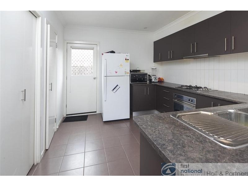 5/109-111 Mcfees Road, Dandenong North VIC 3175