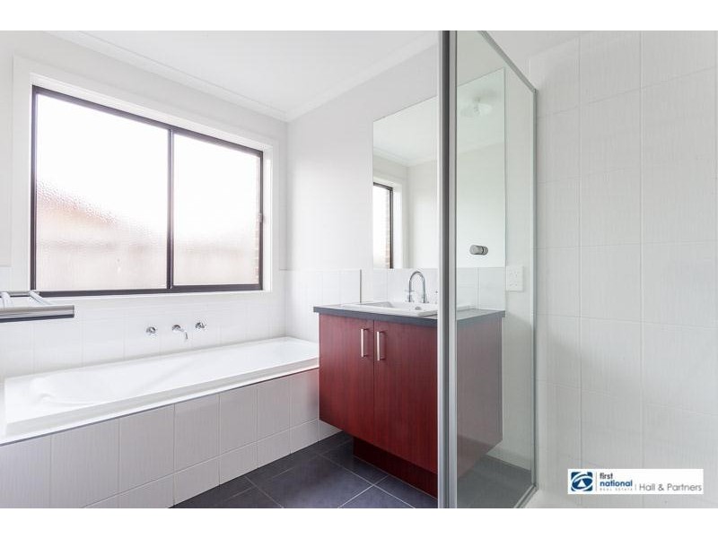 2/8 Gayle Court, Clayton South VIC 3169