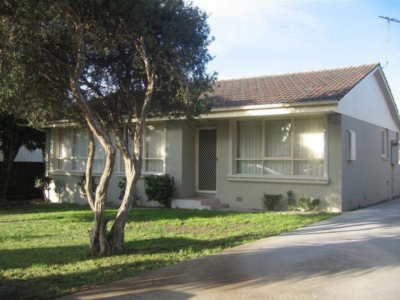 1/20 Louis Street, Doveton VIC 3177