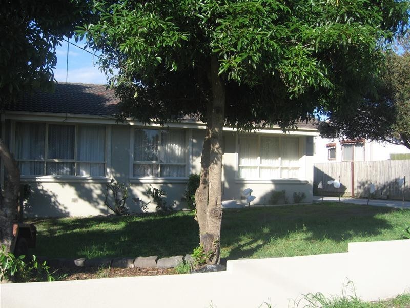 1/20 Louis Street, Doveton VIC 3177