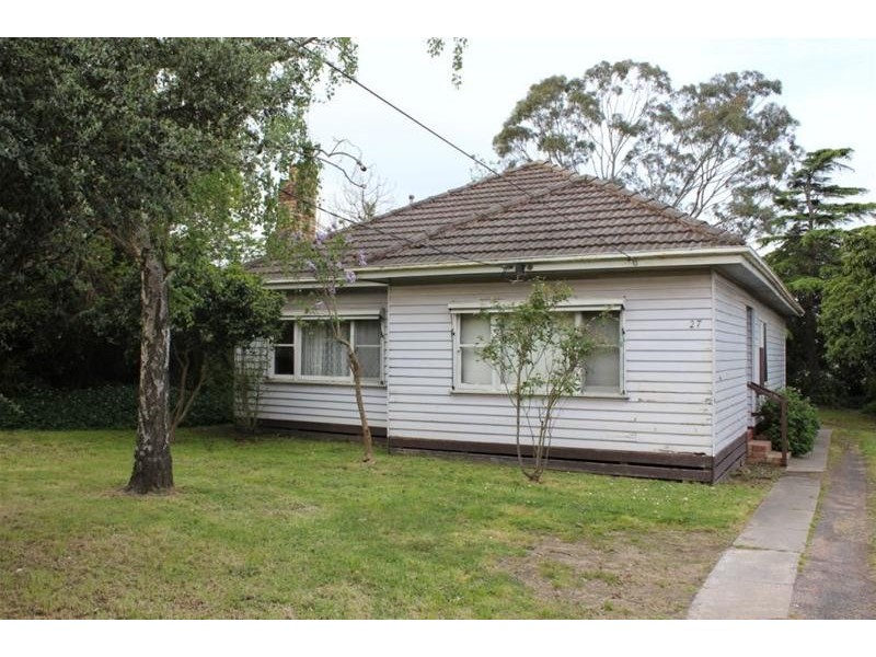 27 New Street, Dandenong VIC 3175