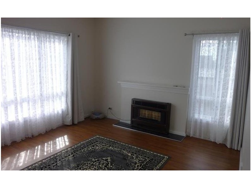 1 Staff Street, Moe VIC 3825