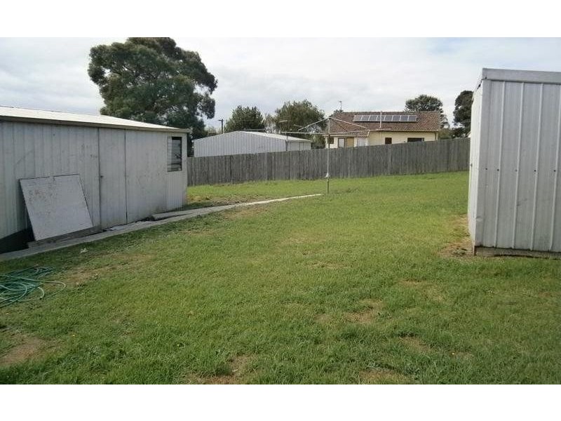 1 Staff Street, Moe VIC 3825