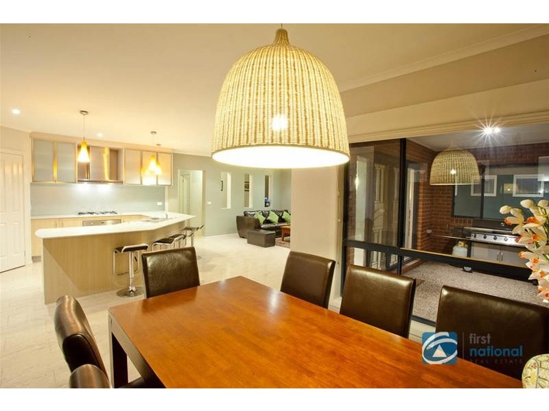 17 Westbrook Drive, Keysborough VIC 3173