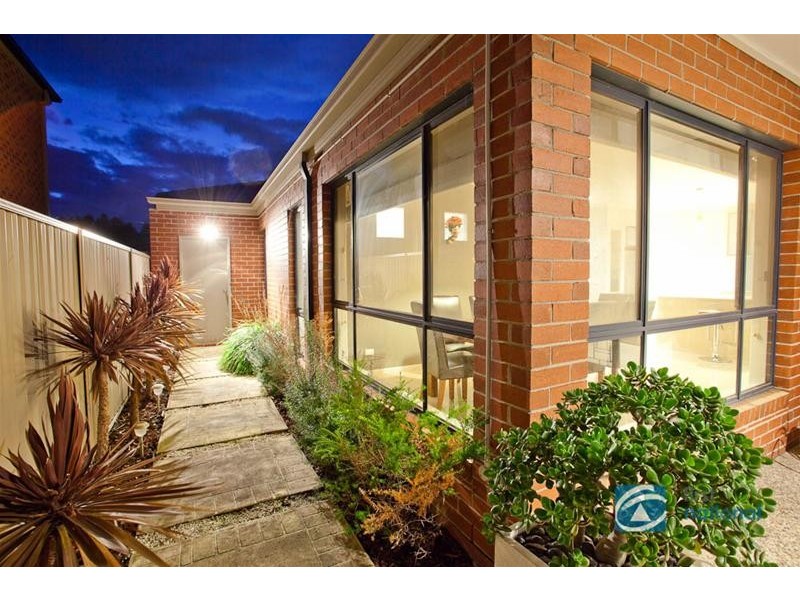 17 Westbrook Drive, Keysborough VIC 3173