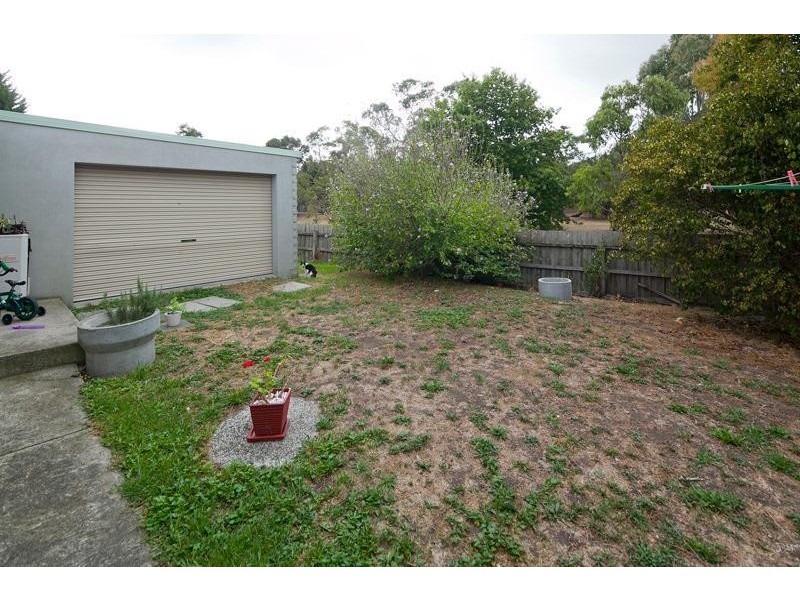 23a John Edgcumbe Way, Endeavour Hills VIC 3802