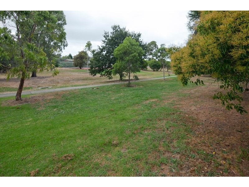 23a John Edgcumbe Way, Endeavour Hills VIC 3802