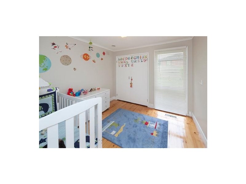 18 Matthew Flinders Avenue, Endeavour Hills VIC 3802