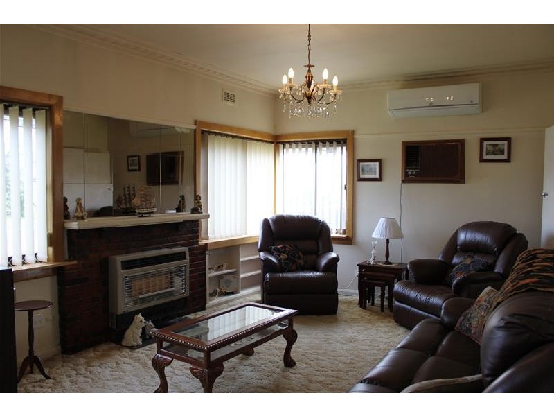 17 Ray Street, Dandenong VIC 3175